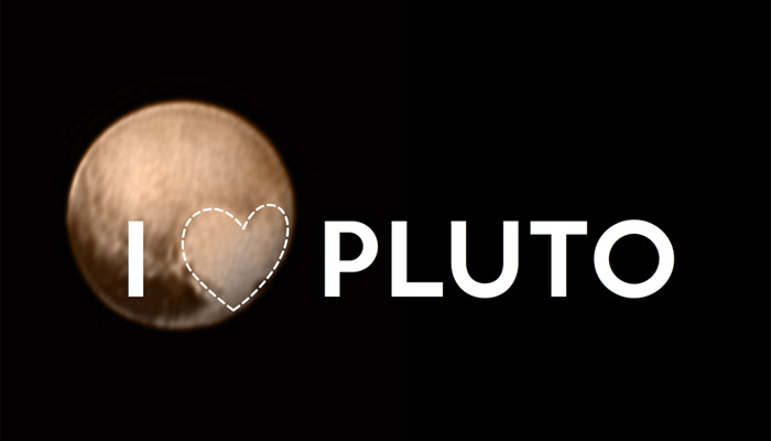 Plüton Evren’e sevgisini gösteriyor!