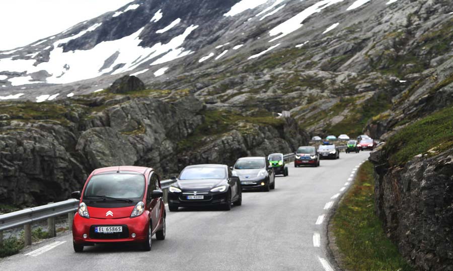 Norveç, elektrikli otomobil satışlarında rekor kırdı