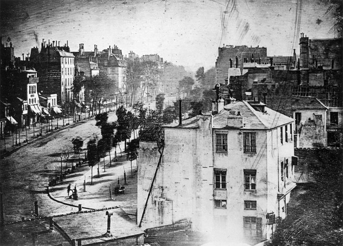 Tarihin ilk insanlı fotoğrafı 176 yıl önce Paris’te çekildi